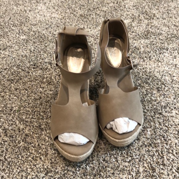 Wedges - Picture 2 of 3